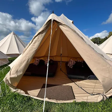 Campo de lujo Festanation Oktoberfest Camp #2