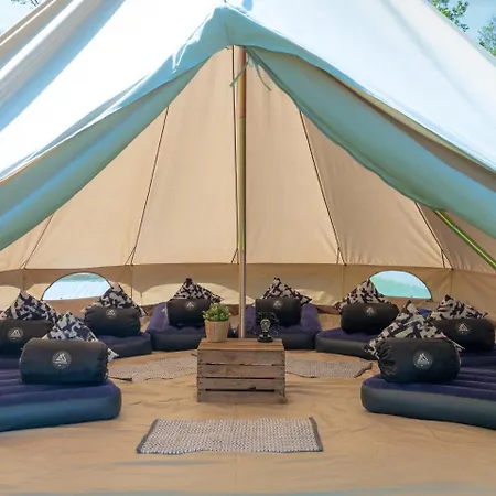 Lüks kamp alanı Festanation Oktoberfest Camp #2 2*